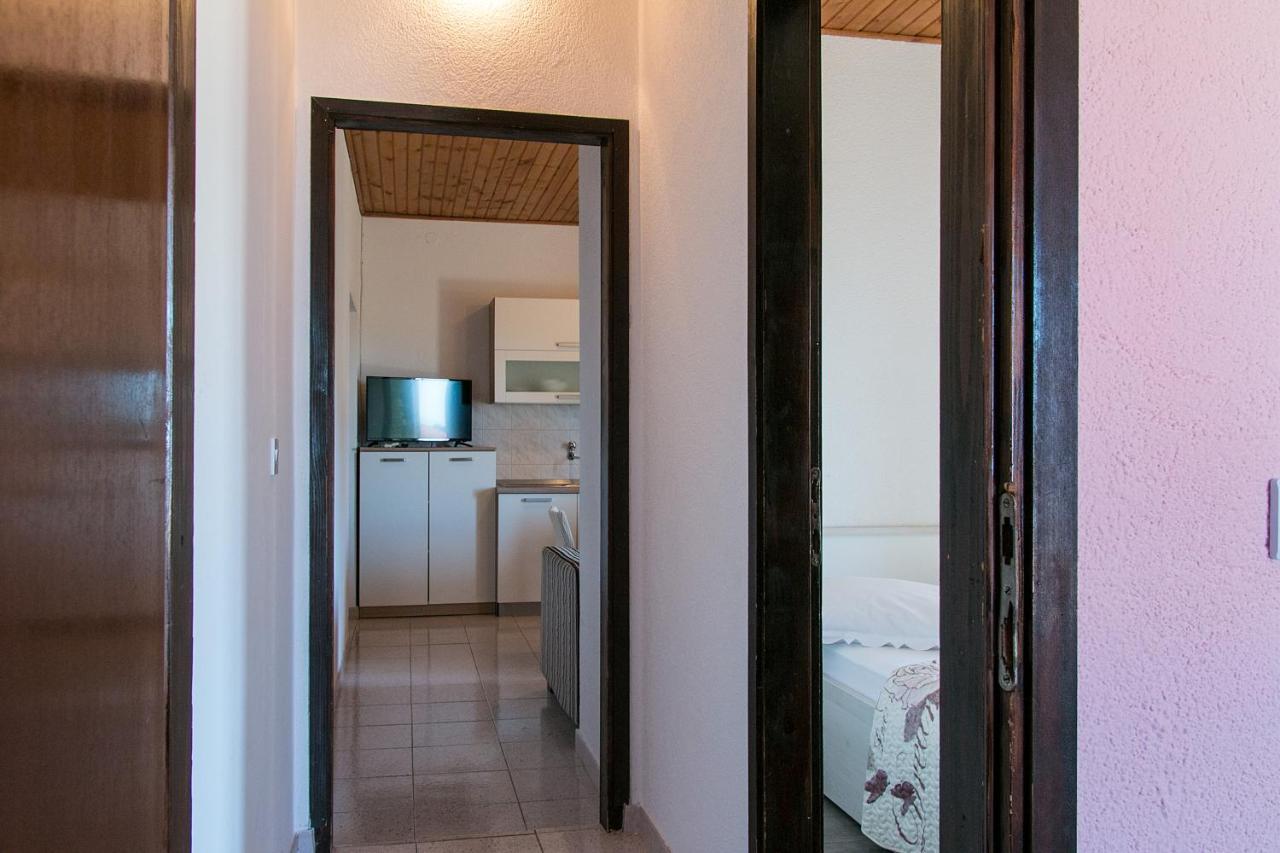 Apartments By The Sea Zivogosce - Blato, Makarska - 1057 Blato  Kültér fotó