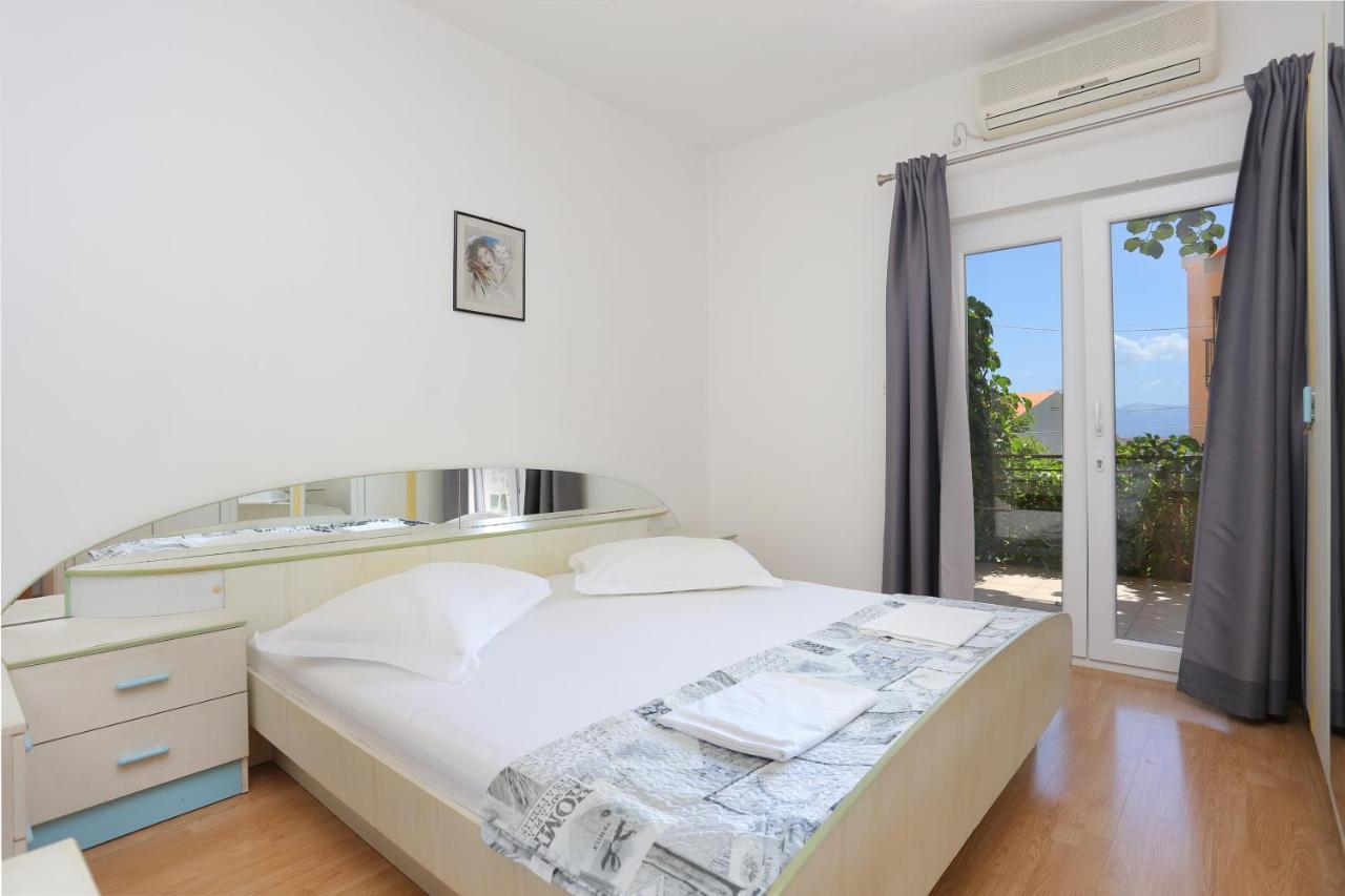Apartments By The Sea Zivogosce - Blato, Makarska - 1057 Blato  Kültér fotó