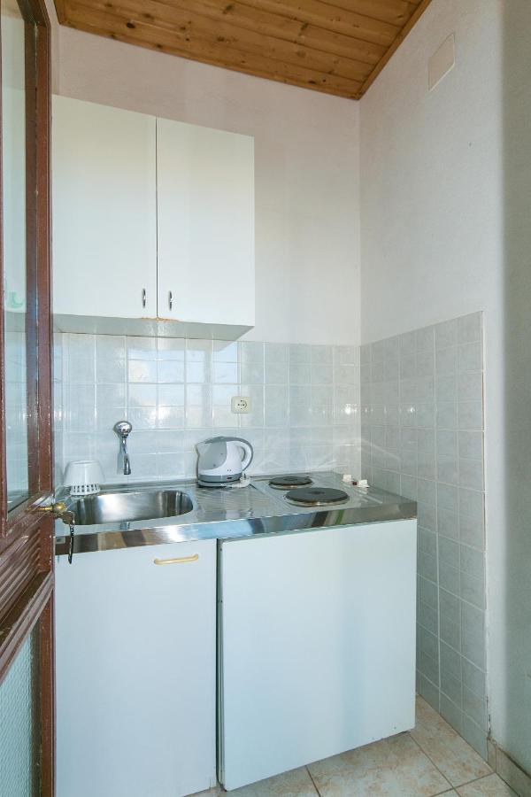 Apartments By The Sea Zivogosce - Blato, Makarska - 1057 Blato  Kültér fotó