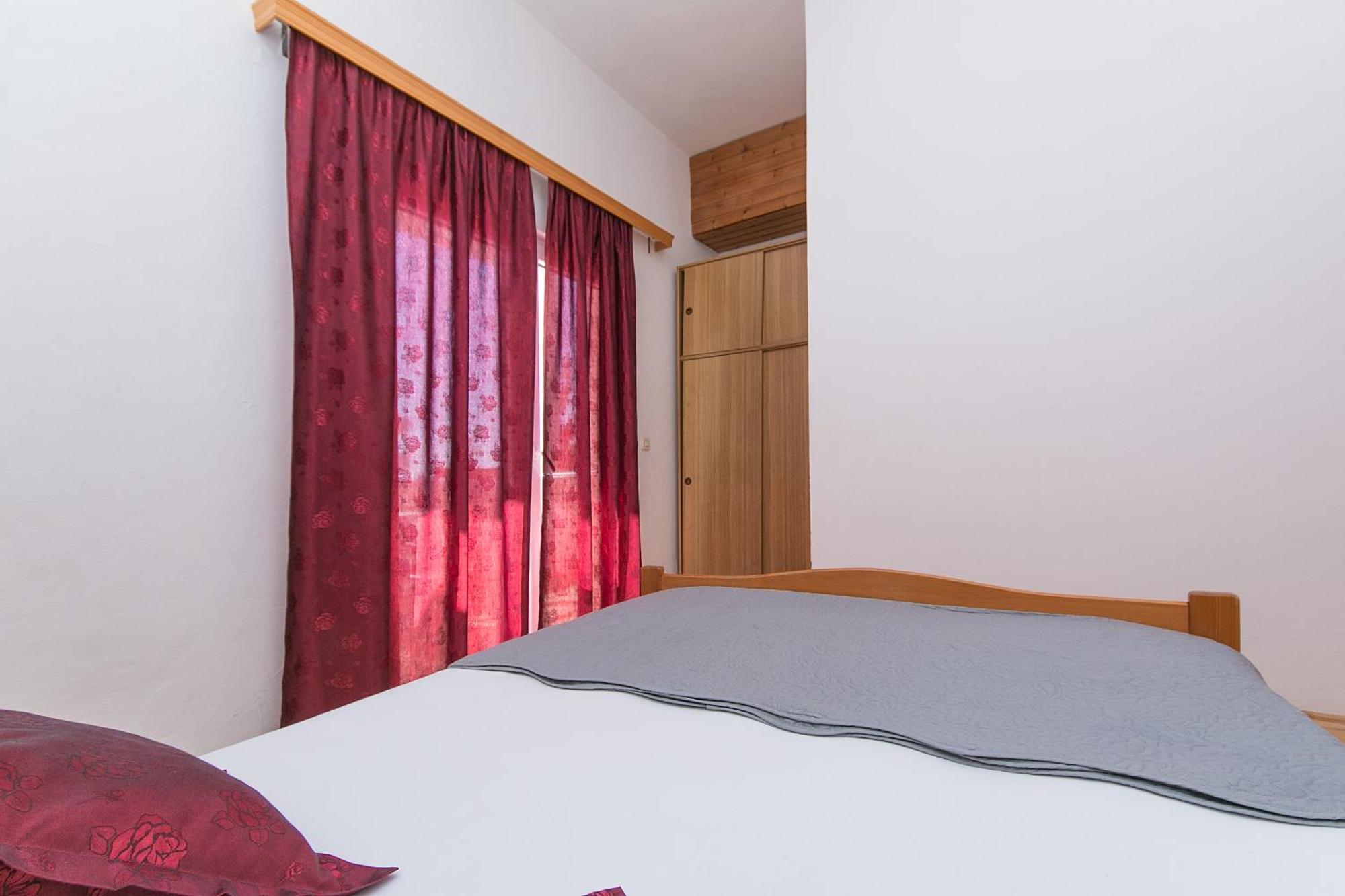 Apartments By The Sea Zivogosce - Blato, Makarska - 1057 Blato  Szoba fotó